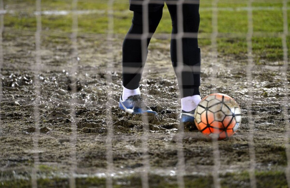 FOTO EXCLUSIV Ca la Techirghiol! Surpriză neplăcută pentru stelişti în Moldova