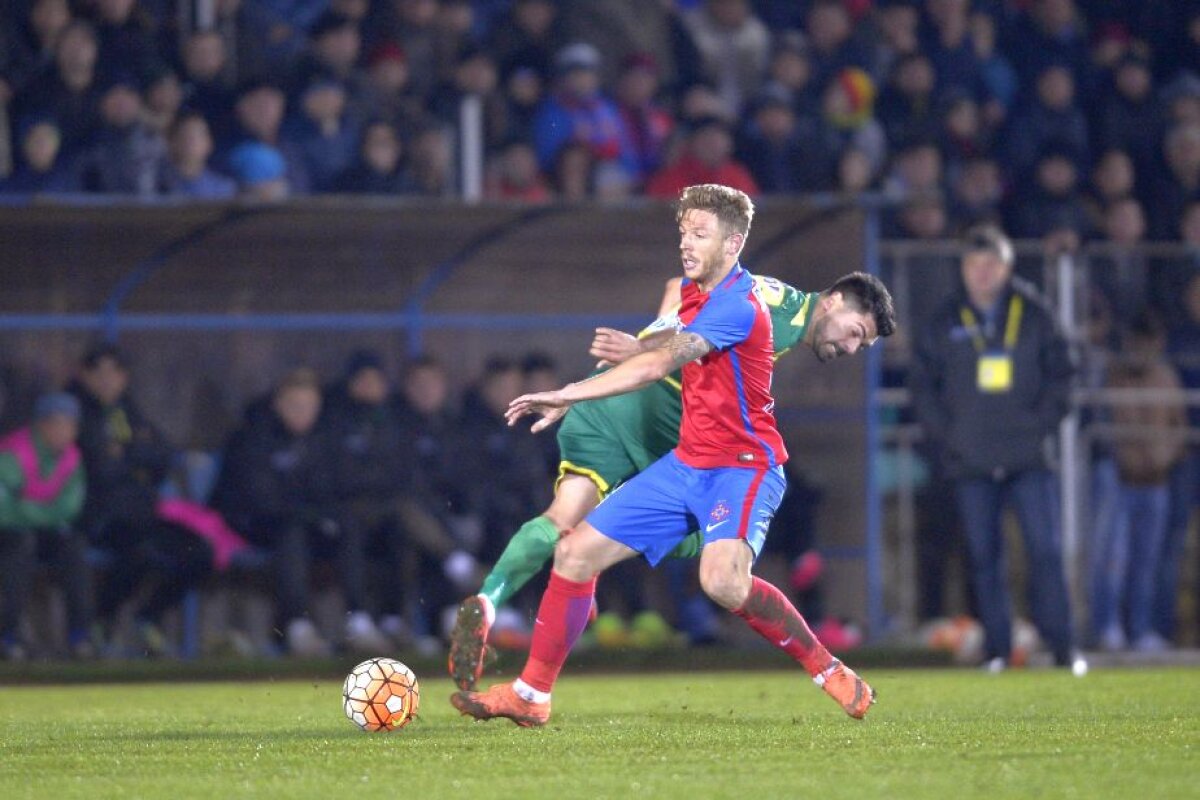 FOTO și VIDEO Steaua, ultima echipă calificată în optimile de finală ale Cupei României » Meci intens în Moldova