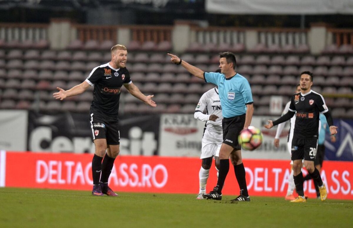 VIDEO și FOTO » Dinamo - Astra 2-2 » Dinamo a avut avantaj de două goluri și un om în plus și a luat două goluri extrem de contestate