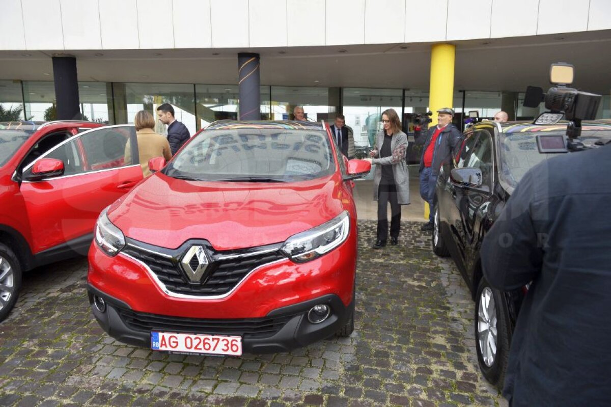 GALERIE FOTO Le-au dat mașinile! COSR i-a premiat azi pe medaliații de la Jocurile Olimpice