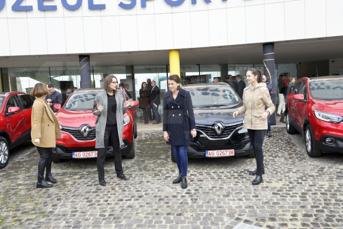 GALERIE FOTO Le-au dat mașinile! COSR i-a premiat azi pe medaliații de la Jocurile Olimpice