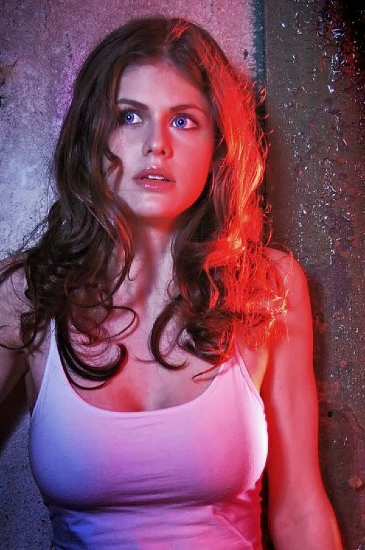 FOTO & VIDEO E absurd de fierbinte! Alexandra are 30 de ani și face totul ca să devină faimoasă