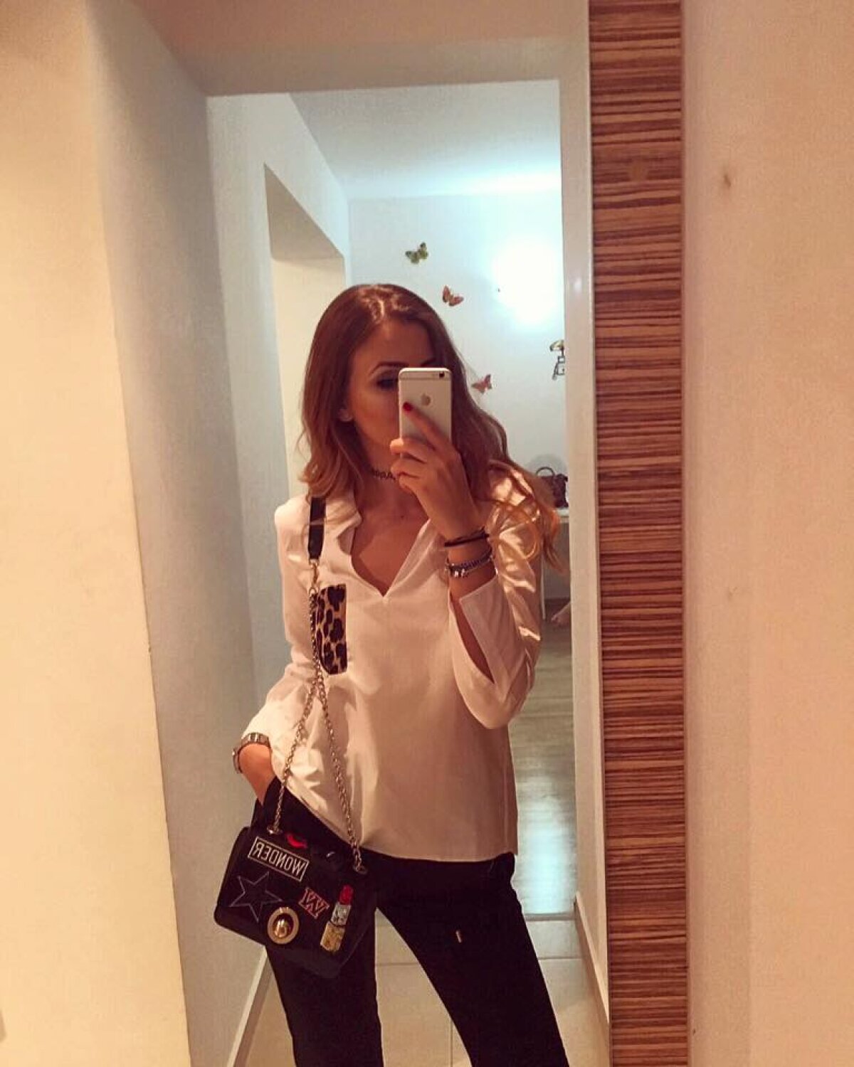 GALERIE FOTO INCENDIARĂ! Sora unui ex-dinamovist face senzație » Își înnebunește zilnic admiratorii pe rețelele de socializare