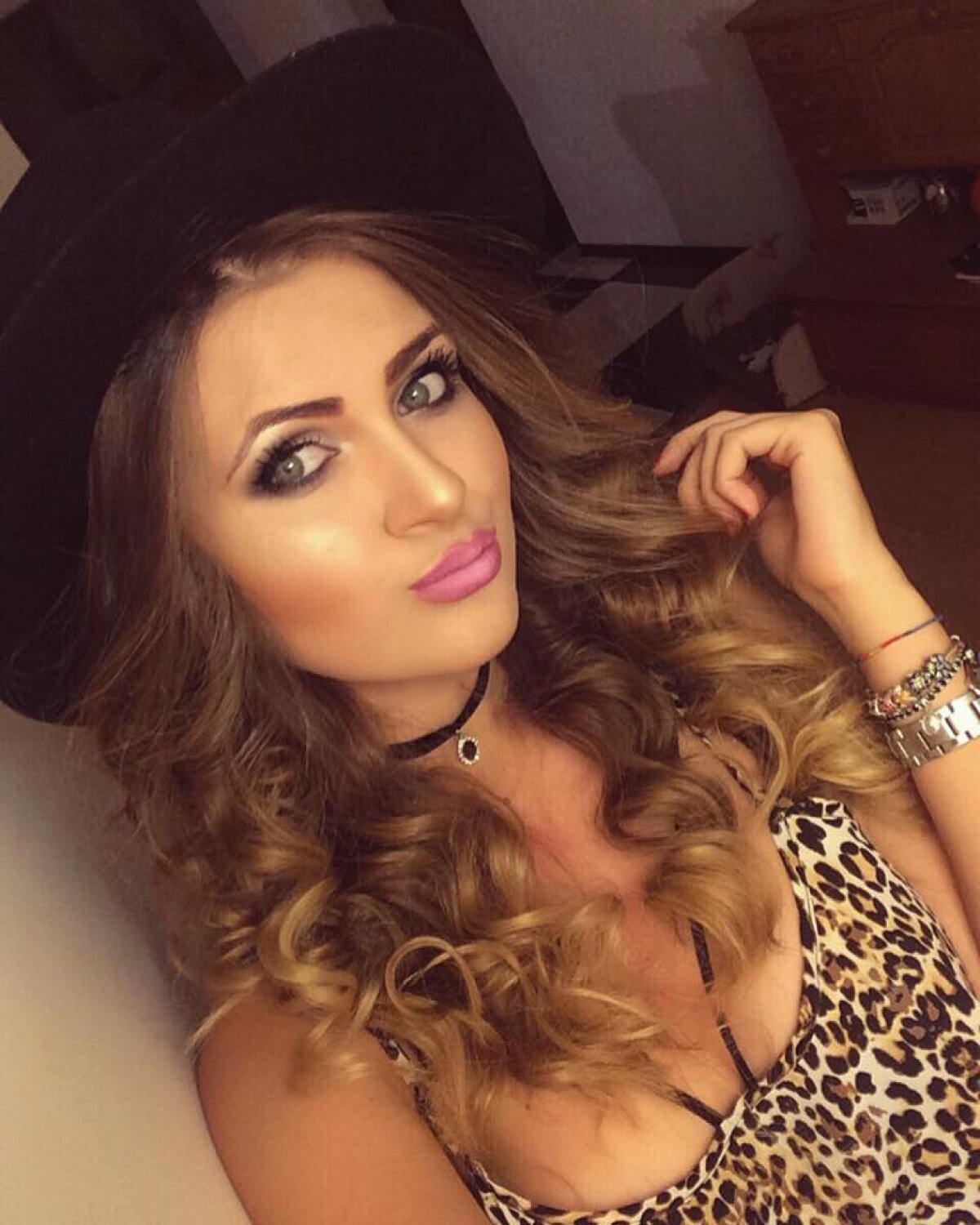 GALERIE FOTO INCENDIARĂ! Sora unui ex-dinamovist face senzație » Își înnebunește zilnic admiratorii pe rețelele de socializare