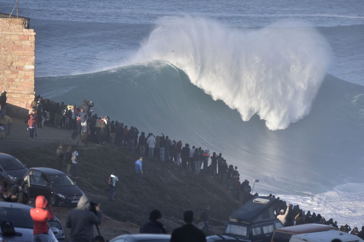SUPER FOTO Vânătoare de valuri » GSP a participat la o competiție de top la surf: cum se desfășoară