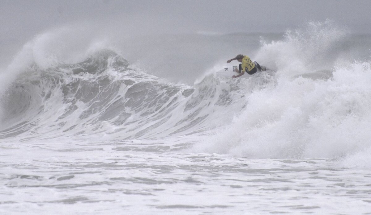 SUPER FOTO Vânătoare de valuri » GSP a participat la o competiție de top la surf: cum se desfășoară