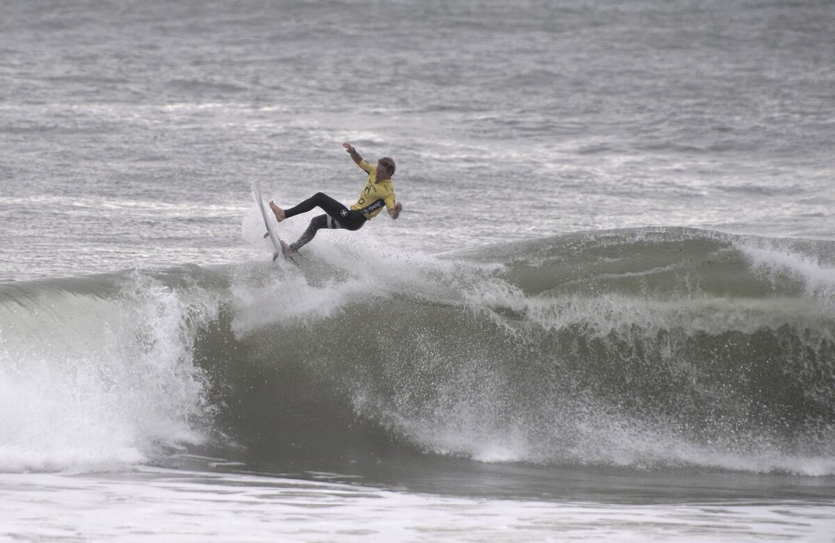 SUPER FOTO Vânătoare de valuri » GSP a participat la o competiție de top la surf: cum se desfășoară