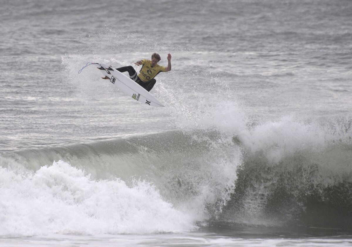 SUPER FOTO Vânătoare de valuri » GSP a participat la o competiție de top la surf: cum se desfășoară