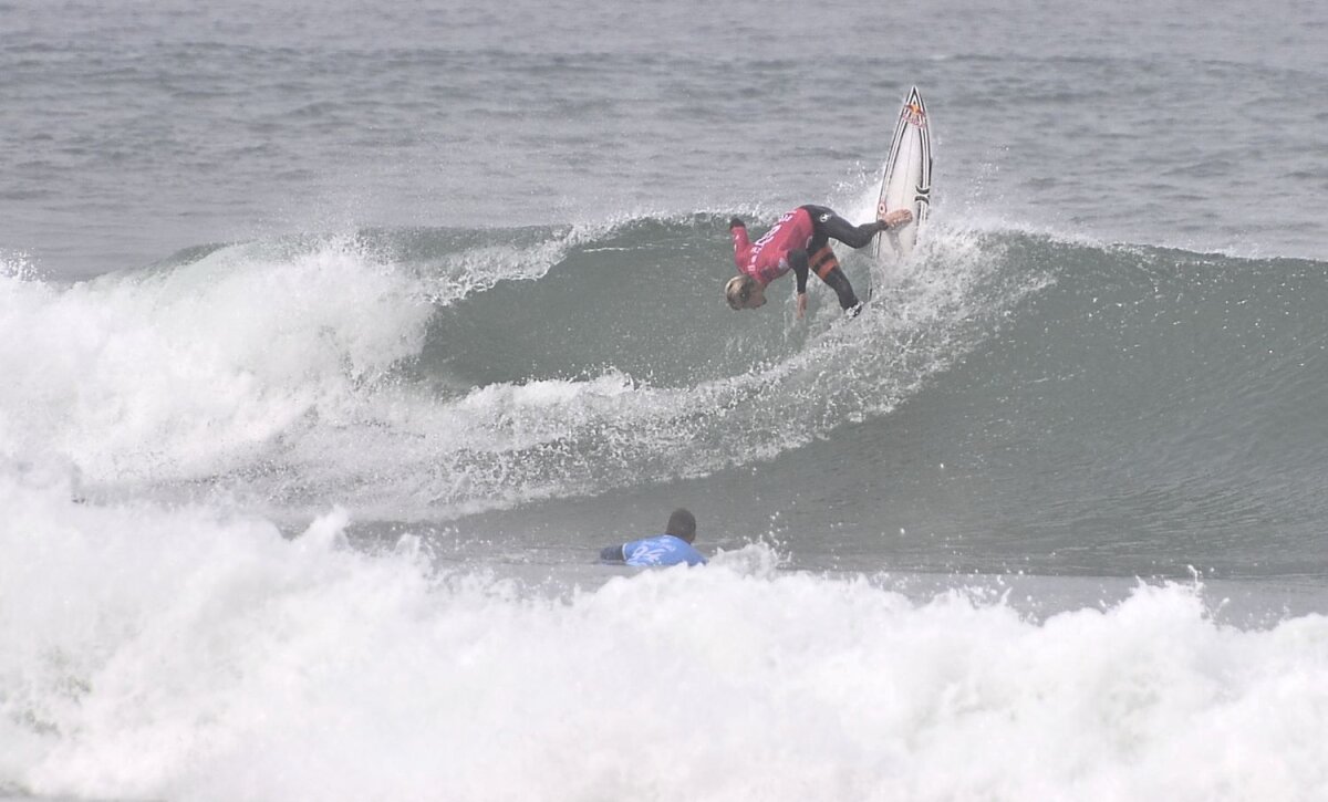 SUPER FOTO Vânătoare de valuri » GSP a participat la o competiție de top la surf: cum se desfășoară