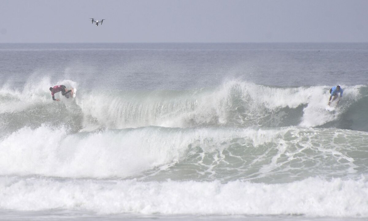 SUPER FOTO Vânătoare de valuri » GSP a participat la o competiție de top la surf: cum se desfășoară
