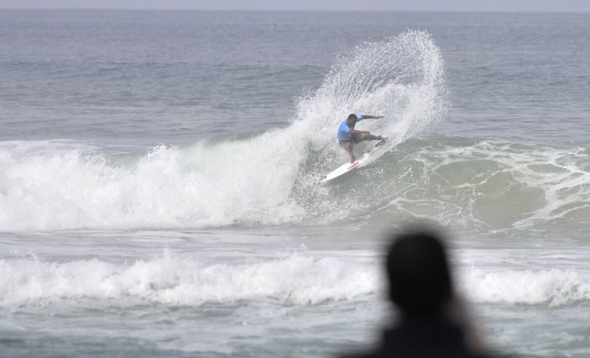 SUPER FOTO Vânătoare de valuri » GSP a participat la o competiție de top la surf: cum se desfășoară