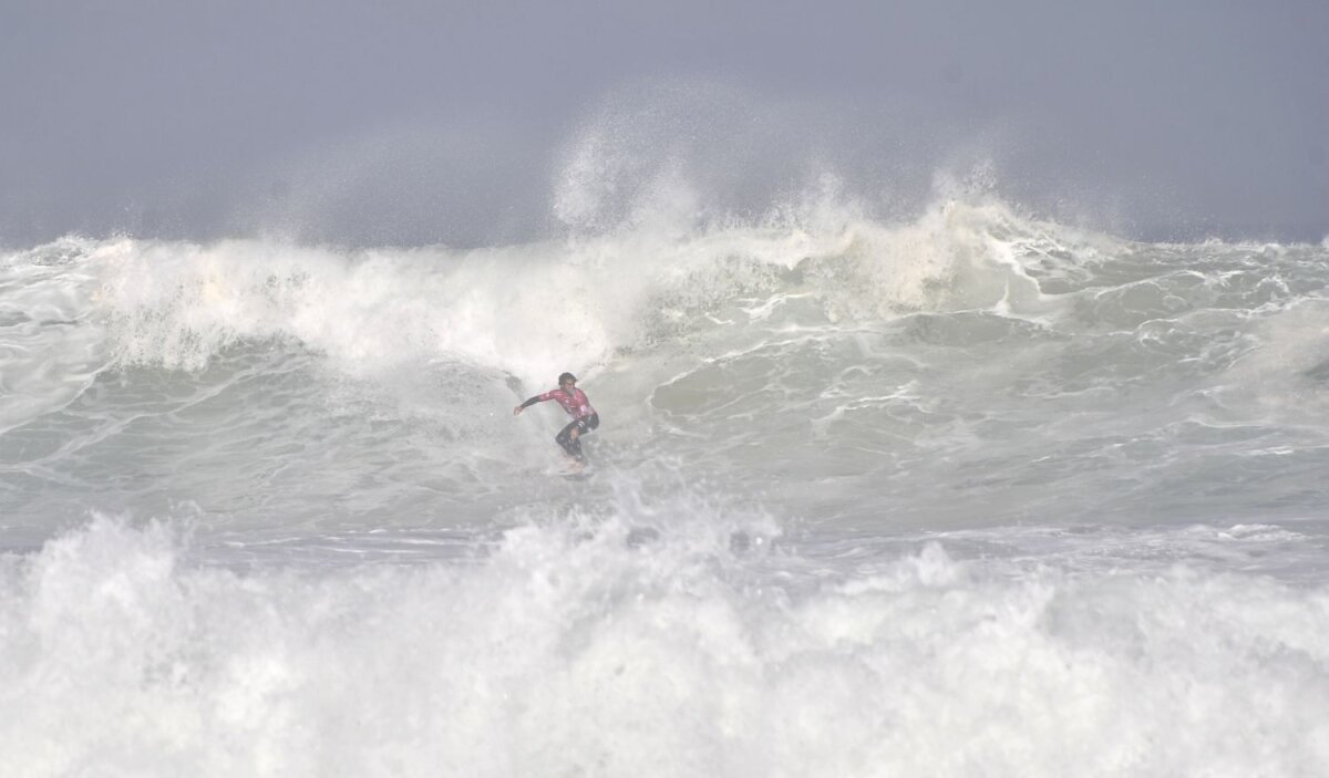 SUPER FOTO Vânătoare de valuri » GSP a participat la o competiție de top la surf: cum se desfășoară