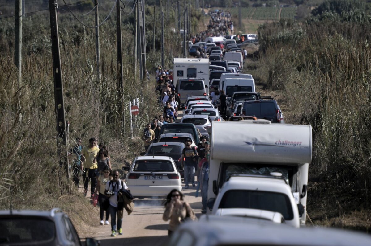 SUPER FOTO Vânătoare de valuri » GSP a participat la o competiție de top la surf: cum se desfășoară