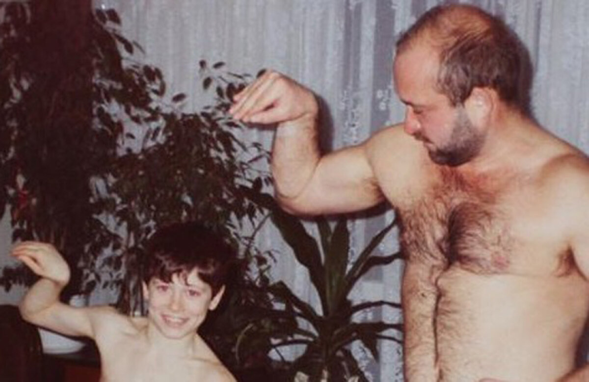 FOTO ”Copacul” extravagant » Incursiune spectaculoasă prin viața și cariera inamicului numărul unu al ”tricolorilor” în meciul cu Polonia