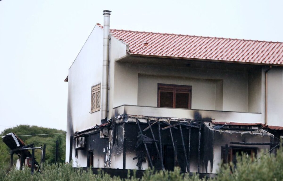 UPDATE/ GALERIE FOTO Incidente grave: casa șefului arbitrilor incendiată, toate competițiile au fost suspendate! Informații în exclusivitate pentru GSP.ro: primii suspecți + la cât se ridică pagubele
