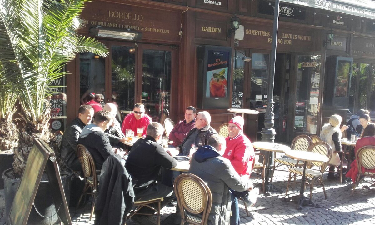 UPDATE, VIDEO și FOTO » Cele mai noi informații înainte de România - Polonia » Suporterii polonezi s-au luat la bătaie între ei și la stadion