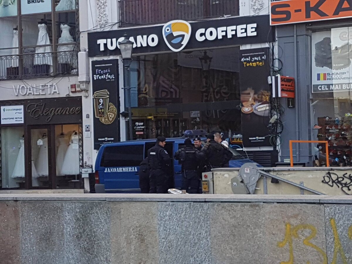 UPDATE, VIDEO și FOTO » Cele mai noi informații înainte de România - Polonia » Suporterii polonezi s-au luat la bătaie între ei și la stadion