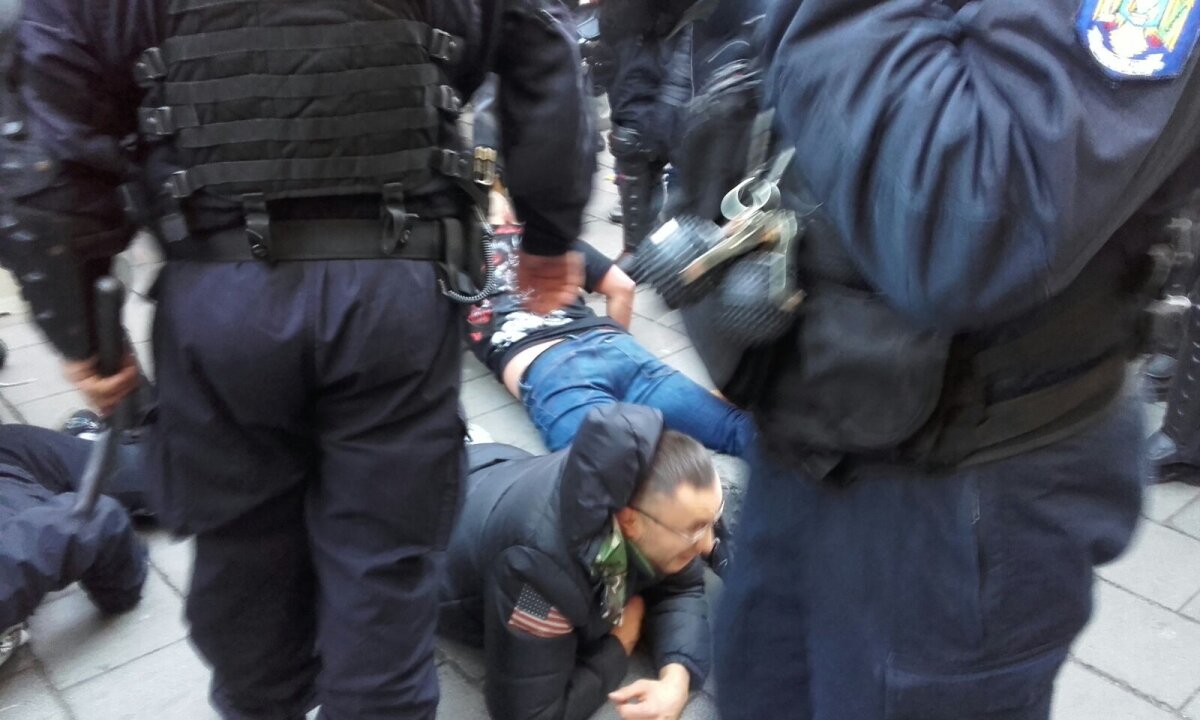 UPDATE, VIDEO și FOTO » Cele mai noi informații înainte de România - Polonia » Suporterii polonezi s-au luat la bătaie între ei și la stadion