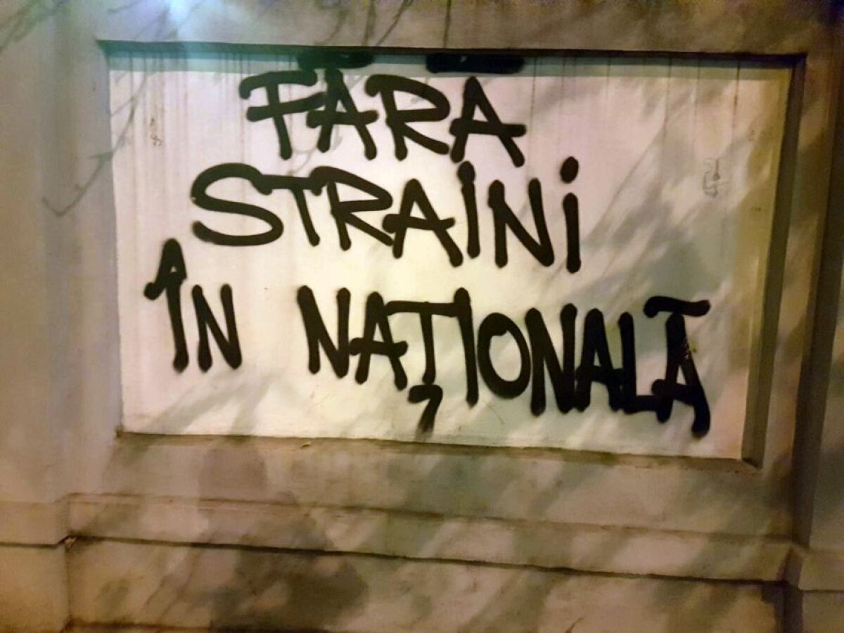 UPDATE, VIDEO și FOTO » Cele mai noi informații înainte de România - Polonia » Suporterii polonezi s-au luat la bătaie între ei și la stadion