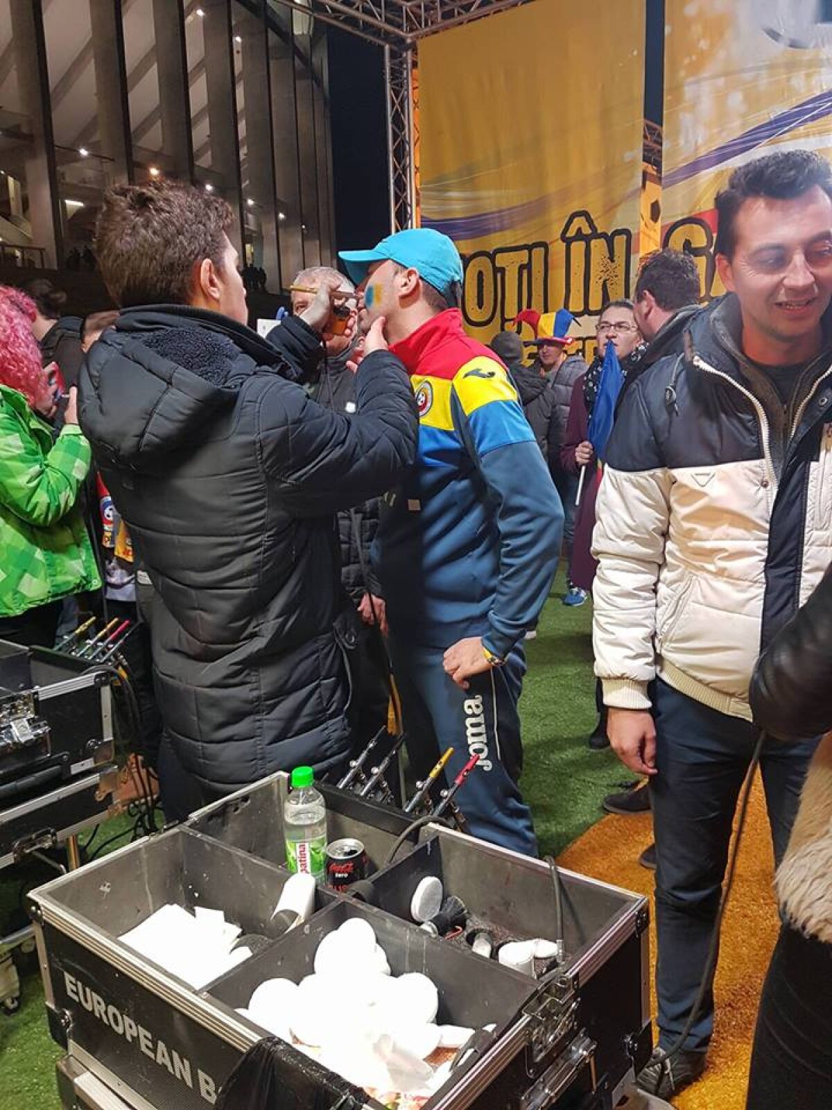 UPDATE, VIDEO și FOTO » Cele mai noi informații înainte de România - Polonia » Suporterii polonezi s-au luat la bătaie între ei și la stadion