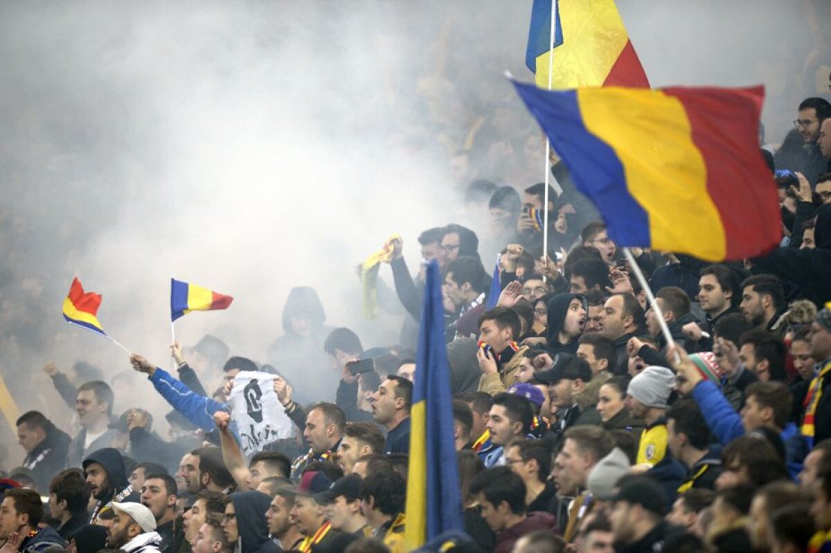 VIDEO+FOTO Două incidente grave în România - Polonia » Lewandowski pus la pământ de petardele românilor