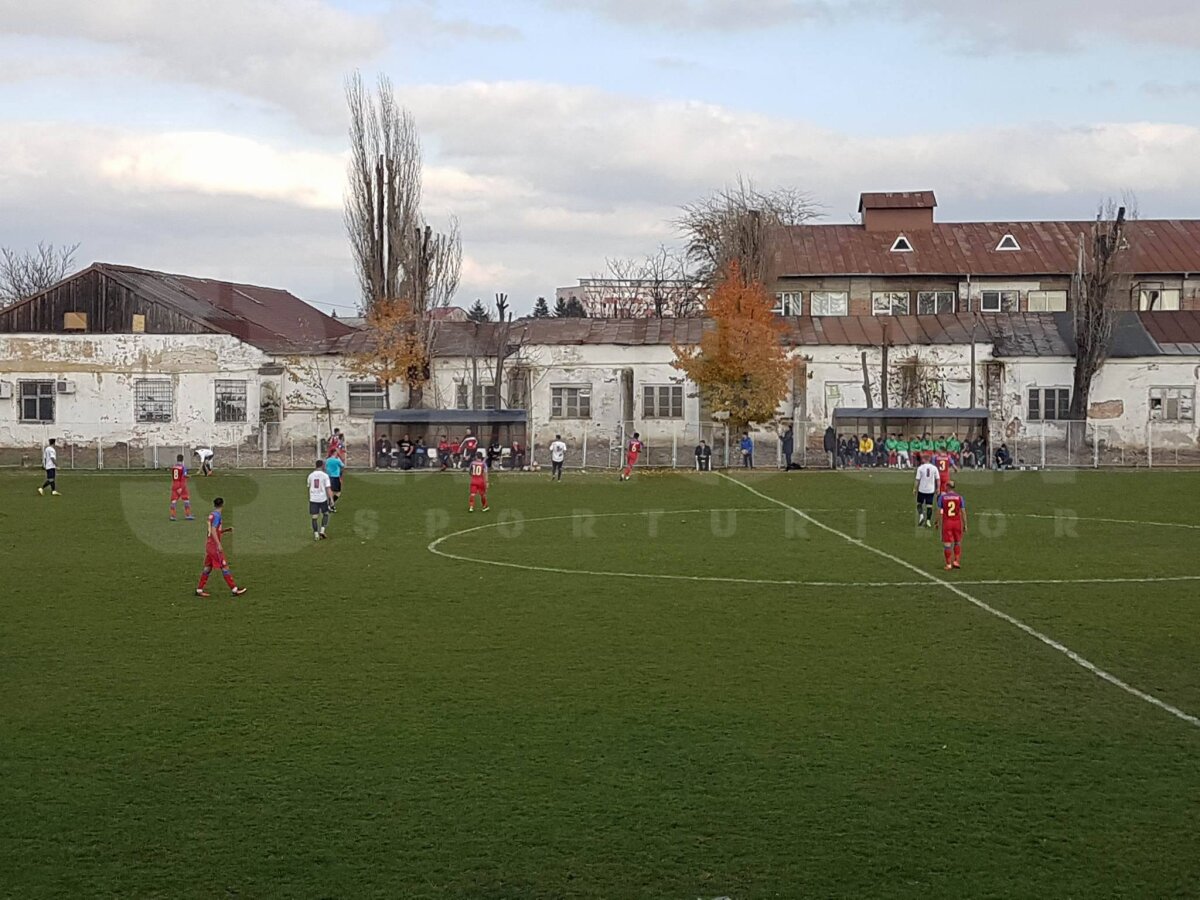  VIDEO + FOTO Steaua II - Urban Titu » Îmbrânceli între jucători + amuzament în tribune: "Du-te la emisiunea «Iartă-mă»"