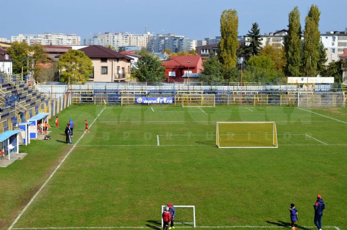 GALERIE FOTO + VIDEO Incursiune spectaculoasă pe stadioanele vechi ale Bucureștiului! Imagini impresionante: cum arată acum baza lui Rocar