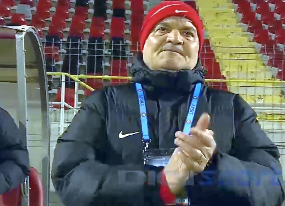 FOTO Momente emoționante înaintea meciului dintre Astra și Dinamo » Ioan Andone cu lacrimi în ochi