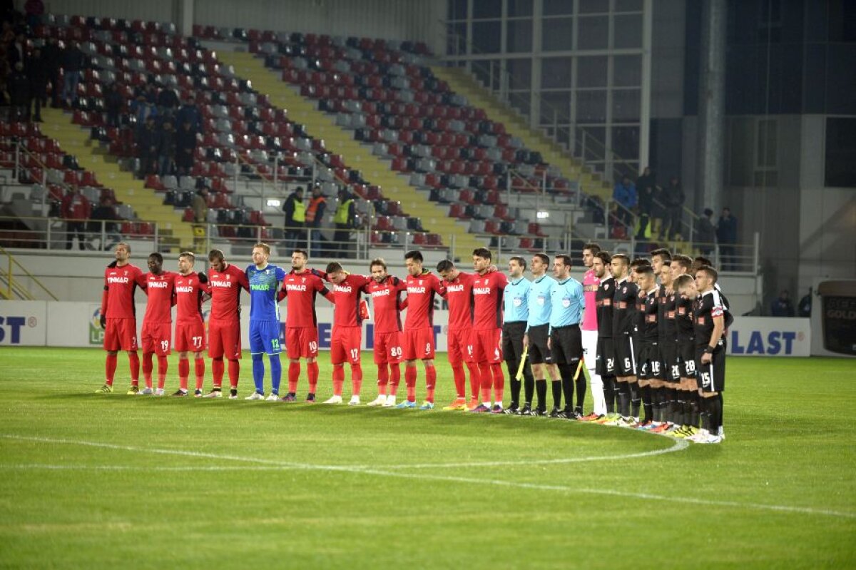 VIDEO+FOTO » Șapte goluri și 3 "roșii" în Astra - Dinamo » "Câinii" vor întâlni Steaua în semifinalele Cupei Ligii