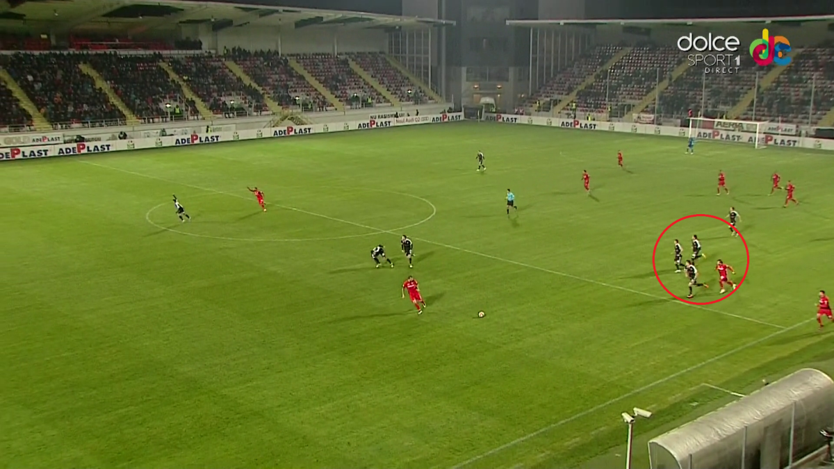 FOTO Omul adus de Mutu a greșit flagrant la golul lui Alibec