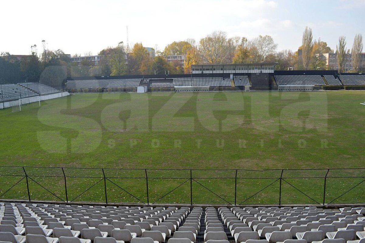 GALERIE FOTO 100 de ani de la înființarea Sportului Studențesc și 96 de la inaugurarea arenei din Regie! Imagini triste de pe stadionul pe care au scris istorie Hagi, Lucescu și Mircea Sandu