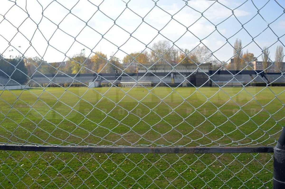 GALERIE FOTO 100 de ani de la înființarea Sportului Studențesc și 96 de la inaugurarea arenei din Regie! Imagini triste de pe stadionul pe care au scris istorie Hagi, Lucescu și Mircea Sandu