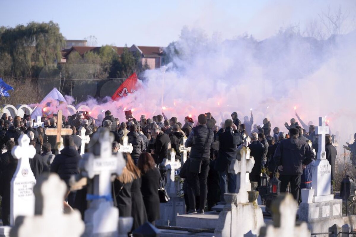 GALERIE FOTO Ultimul omagiu pentru Daniel Prodan » Fostul fotbalist a fost înmormântat azi