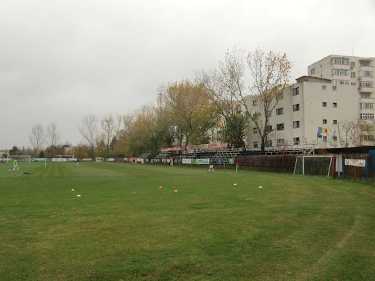 EXCLUSIV VIDEO+FOTO Cazul ciudat al unui club de tradiție din București: "Din cauza unui serial TV, noi nu mai existăm"