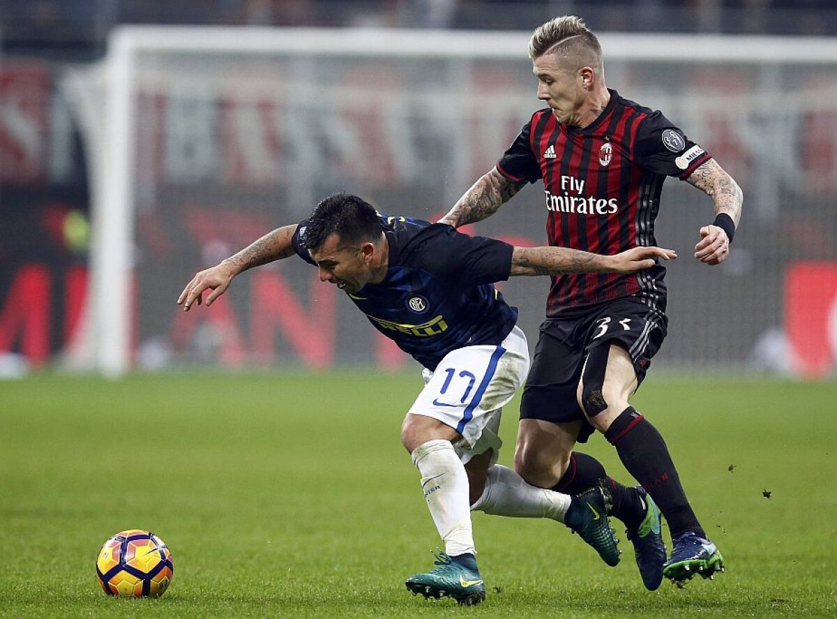 VIDEO Dramatism și goluri spectaculoase în Derby della Madonnina » AC Milan - Inter 2-2! ”Diavolii” egalați în prelungiri, supergol Candreva + coregrafii de excepție
