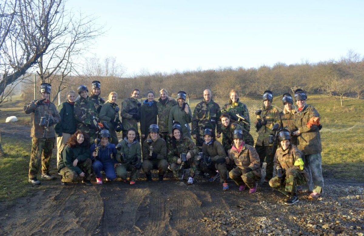  GALERIE FOTO Handbalistele naționalei, războinice la paintball!