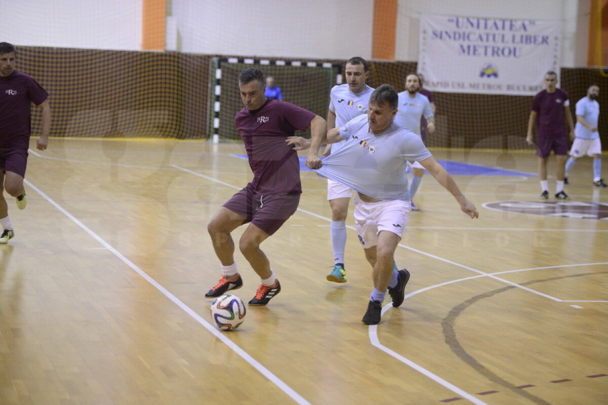 FOTO Derby ca în vremurile bune » Rapid a învins Progresul într-o partidă destinată jucătorilor old-boys