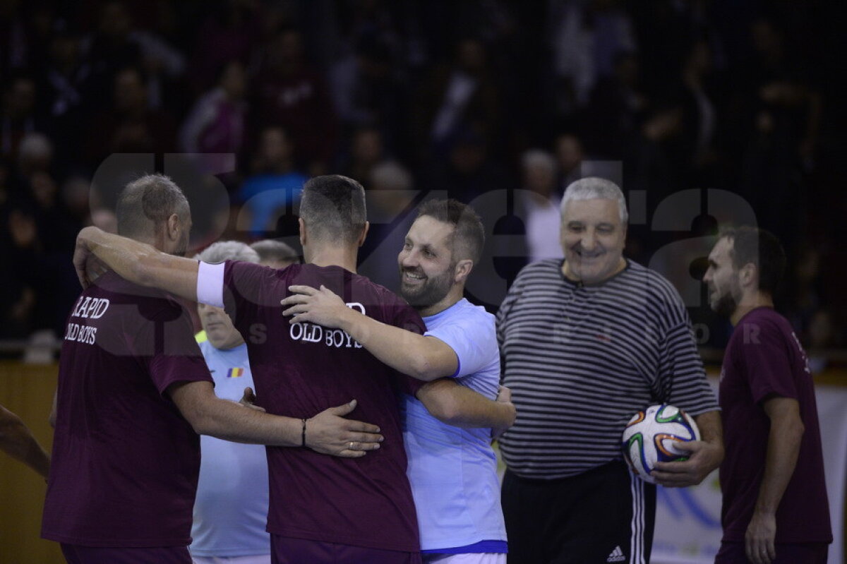 FOTO Derby ca în vremurile bune » Rapid a învins Progresul într-o partidă destinată jucătorilor old-boys