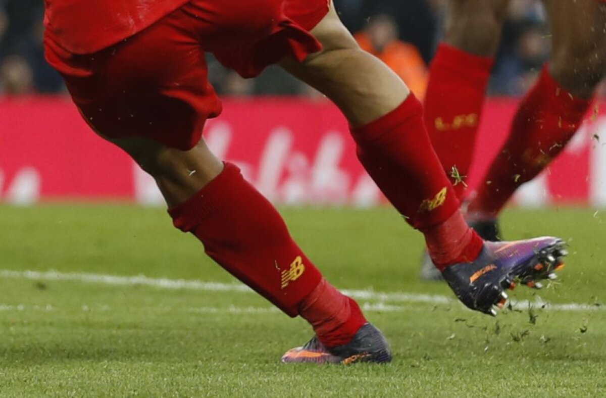 FOTO I s-a răsucit piciorul! Accidentare înfiorătoare pentru Coutinho
