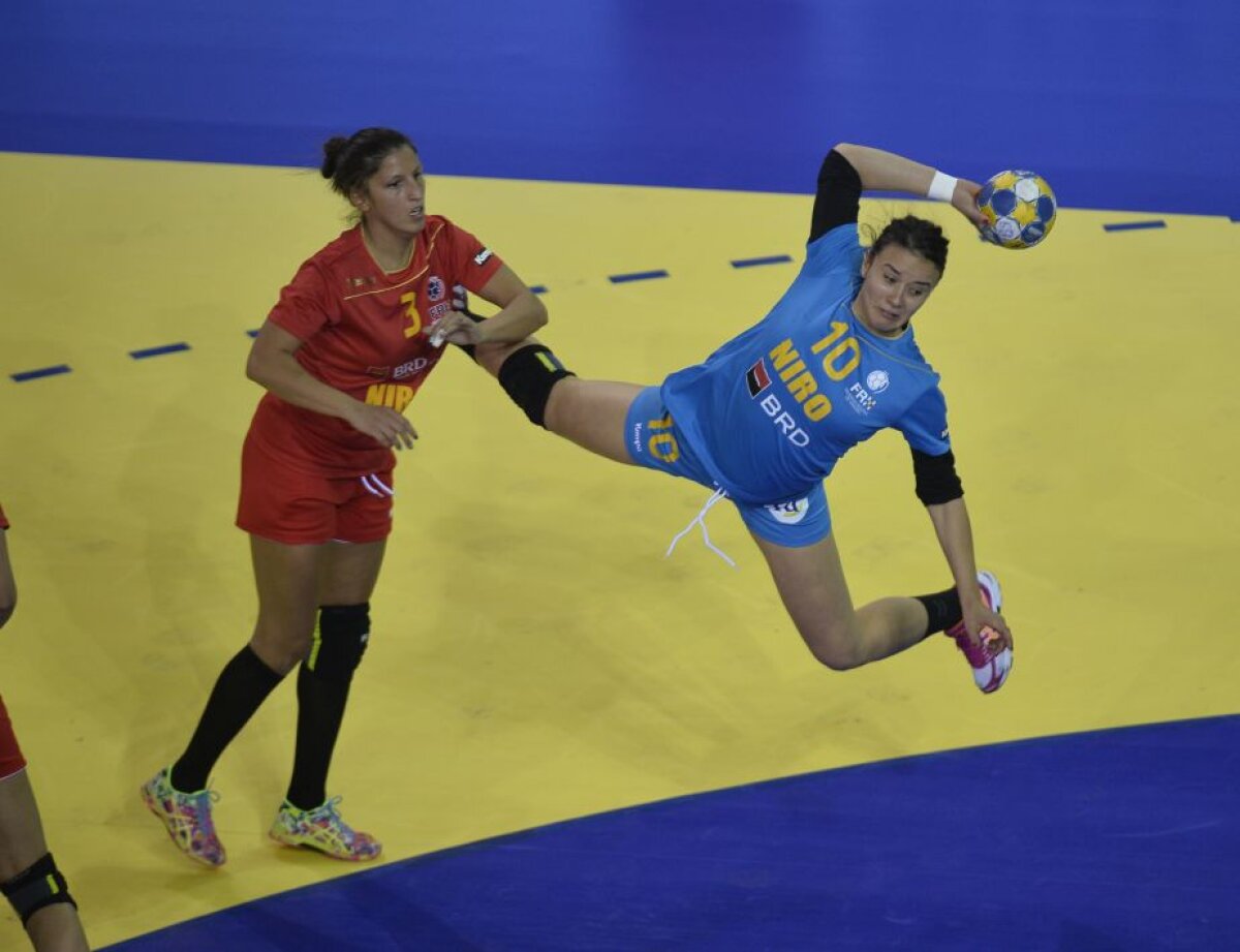 FOTO Mai mult decât amical » Prima echipă a României s-a impus fără probleme în fața celei de-a doua echipe