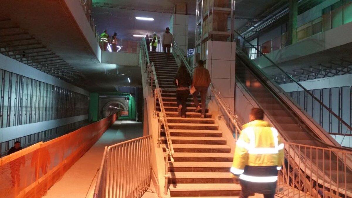 VIDEO+FOTO Primele imagini cu noile stații ale metroului din Drumul Taberei » Toate informațiile și ce s-a întâmplat la "Ziua Porților Deschise"