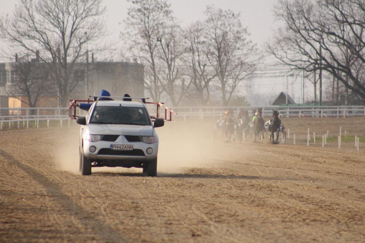 VIDEO+FOTO Imagini de la inaugurarea demonstrativă a hipodromului Ploiești 