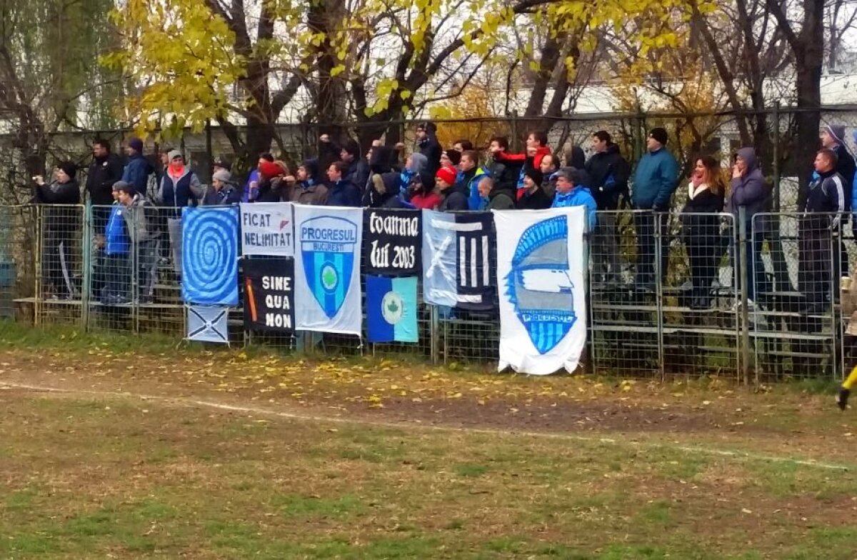 VIDEO+FOTO Reportaj cu singura galerie organizată din Liga a 4-a bucureșteană » Cum au ajuns vorbele lui Hagi virale printre ultrași + Legea Dragomir a pus probleme suporterilor