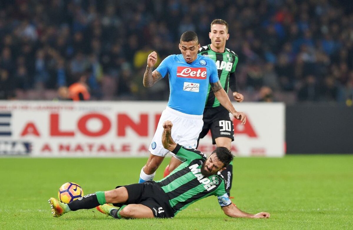 FOTO şi VIDEO » Meci de coșmar pentru Tătărușanu, în poarta Fiorentinei! Portarul român a încasat trei goluri în 20 de minute » Napoli a remizat cu Sassuolo, într-o partidă în care Chiricheş a fost integralist