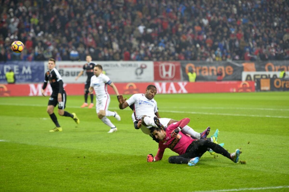 FOTO și VIDEO Au mușcat din ei! Conduși din minutul 4, "câinii" au revenit spectaculos și i-au executat pe steliști: 3-1
