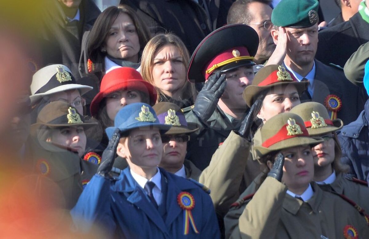 FOTO La mulți ani, România! Halep și Năstase, invitați la parada militară de 1 Decembrie