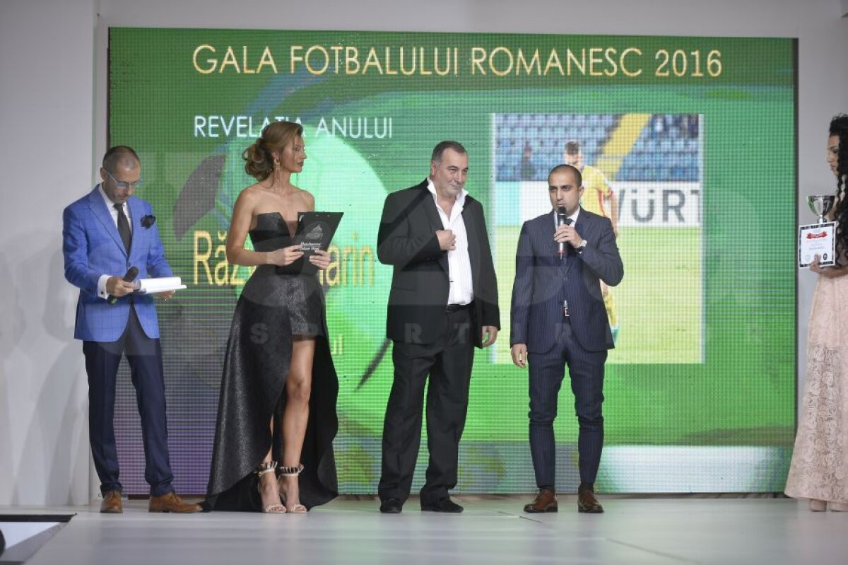 VIDEO + FOTO Toate premiile decernate aseară în Gala Fotbalului Românesc! Alibec, cel mai bun fotbalist român și cel mai bun atacant » Gluma făcută de Gabi Tamaș :)