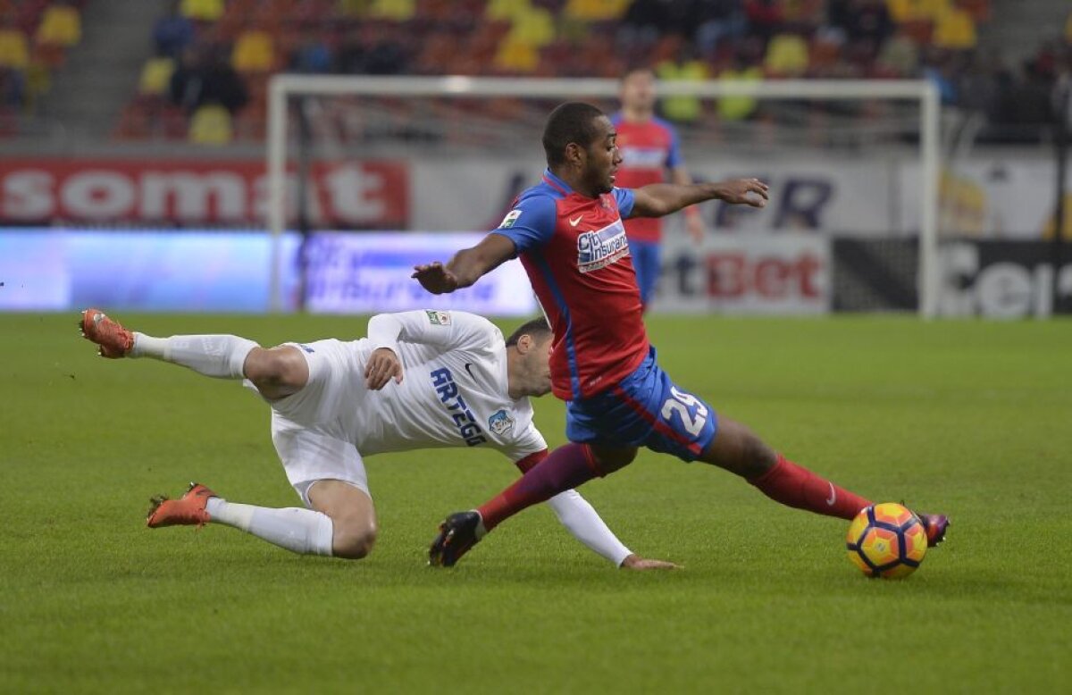 FOTO și VIDEO Steaua revine pe primul loc » Victorie fără emoții cu Pandurii 