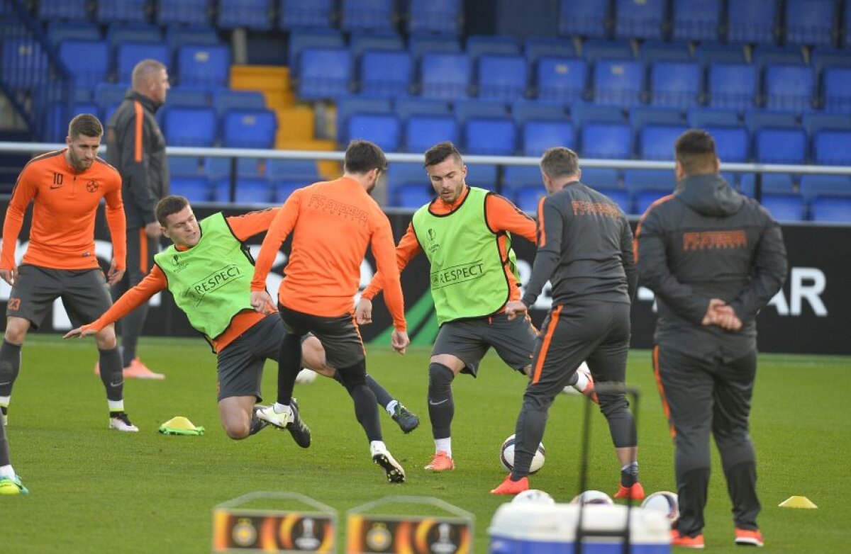 FOTO Steliștii au efectuat antrenamentul oficial înaintea duelului decisiv cu Villarreal » Reghecampf a fost în formă mare 