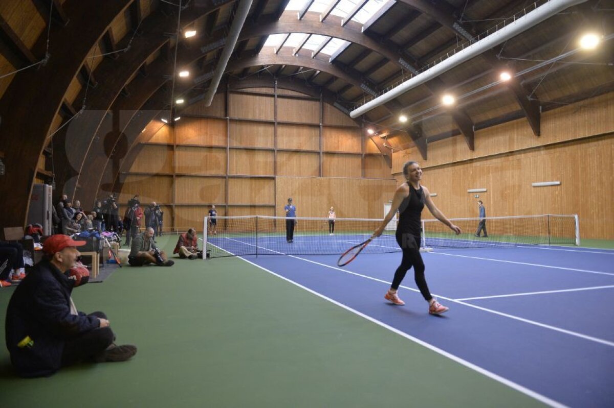 GALERIE FOTO Imagini din antrenamentul Simonei Halep de la Izvorani! Românca trage tare pentru a cuceri primul ei trofeu de Grand Slam